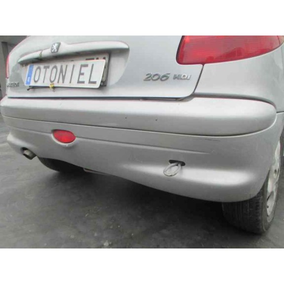 peugeot 206 berlina del año 2000
