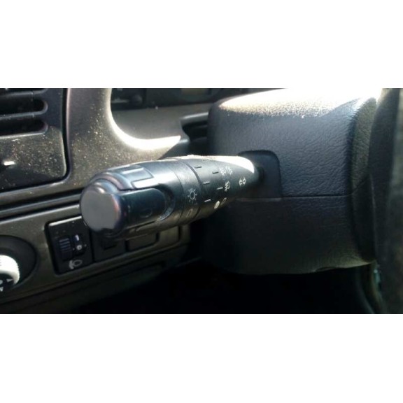 citroën xsara berlina del año 1999