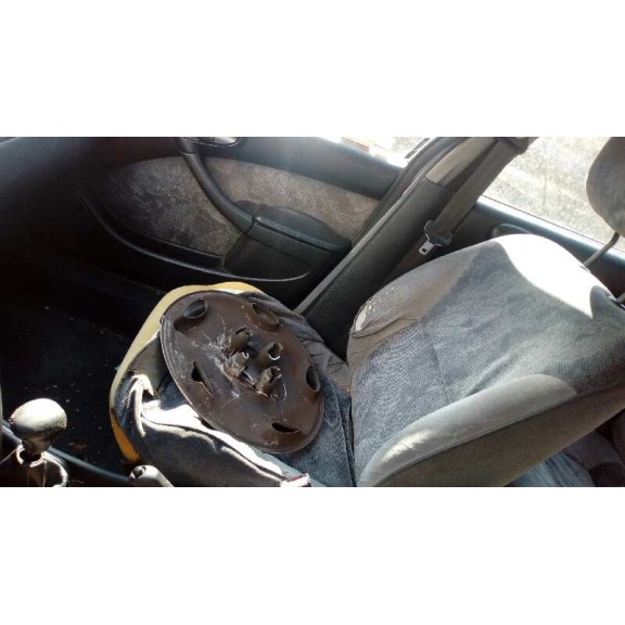 citroën xsara berlina del año 1999