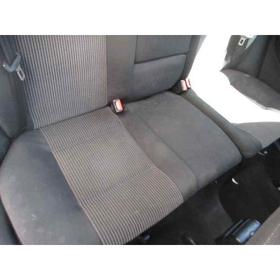 volkswagen golf iv berlina (1j1) del año 1999