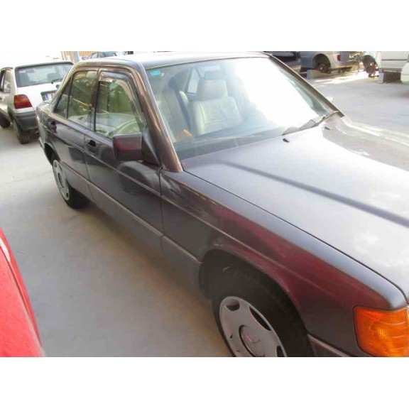 mercedes-benz clase c (w201) berlina del año 1992