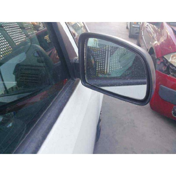 opel meriva del año 2004