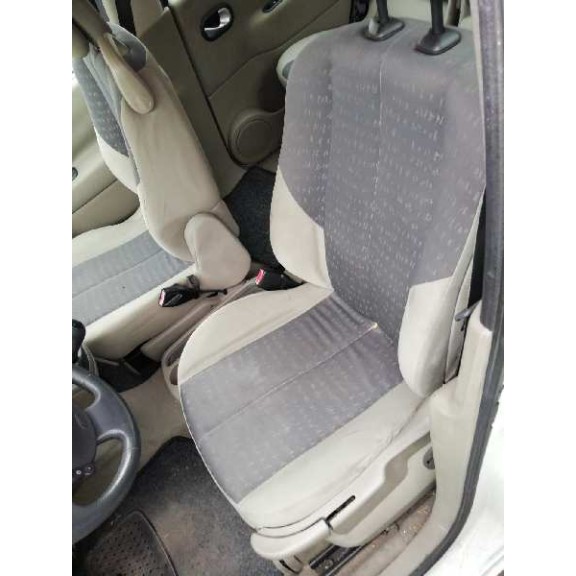 renault scenic ii del año 2005