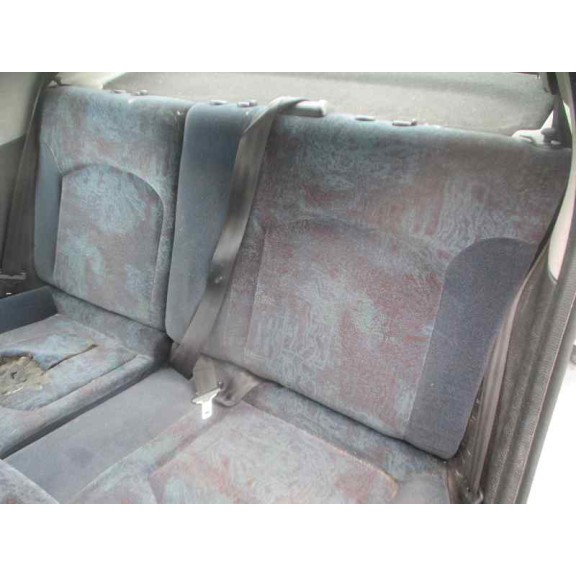 peugeot 206 berlina del año 2000