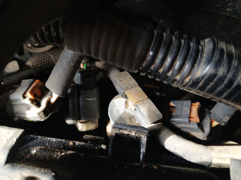 Recambio de inyector para citroën c4 picasso intensive referencia OEM IAM 0445110566  