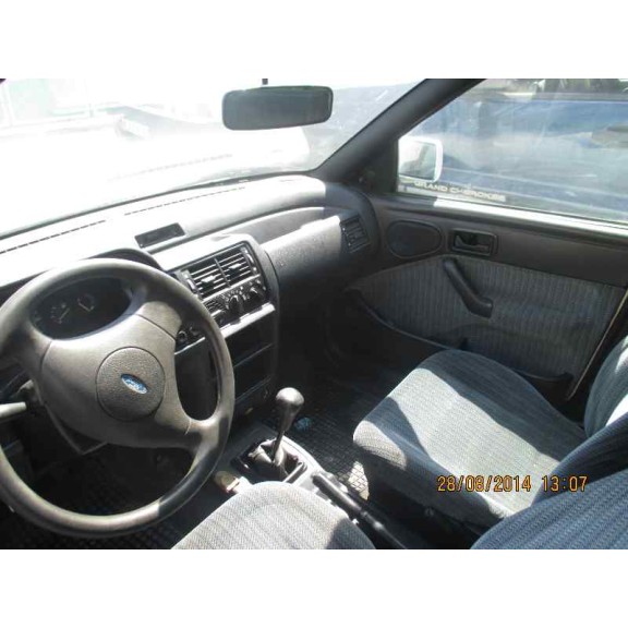 ford escort berlina/turnier del año 1992