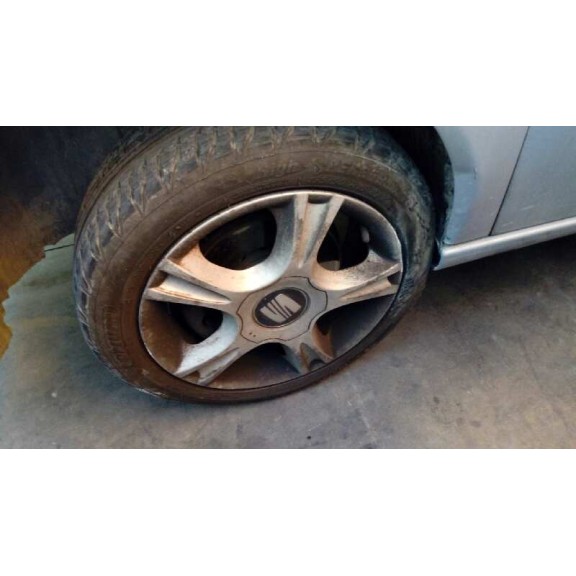 seat ibiza (6l1) del año 2004