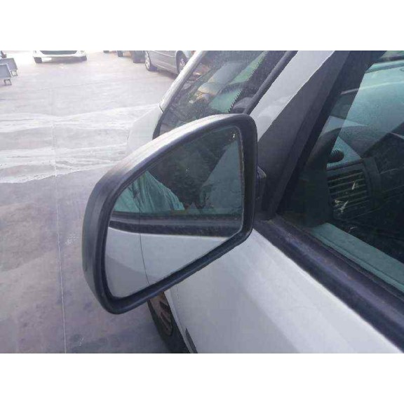 opel meriva del año 2004