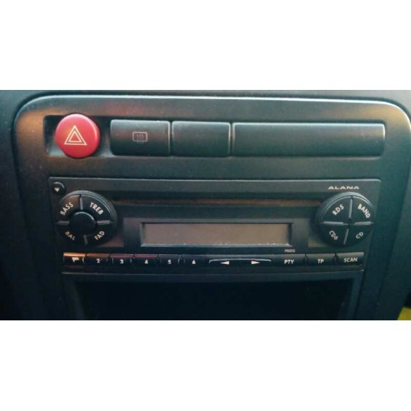 seat ibiza (6l1) del año 2004