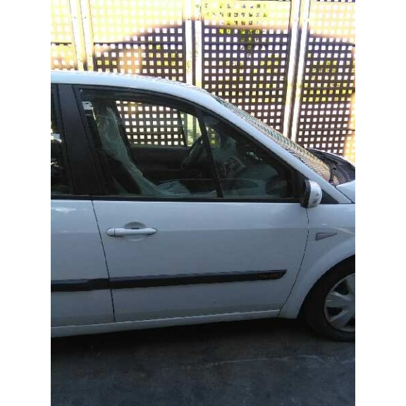 renault scenic ii del año 2006