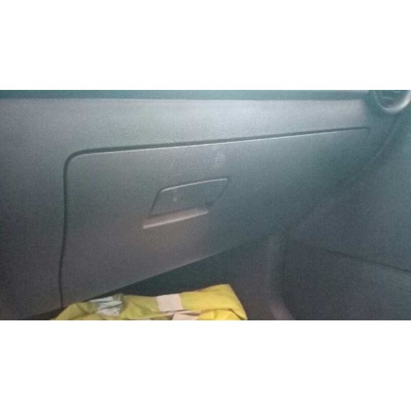 seat ibiza (6l1) del año 2004