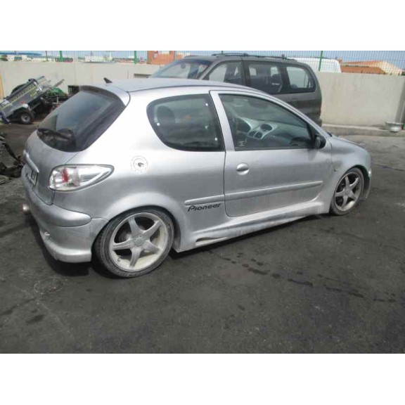 peugeot 206 berlina del año 2000