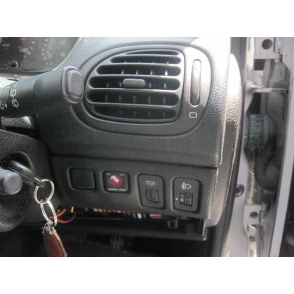 peugeot 206 4-trg. del año 2006