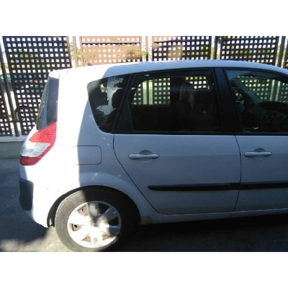renault scenic ii del año 2006