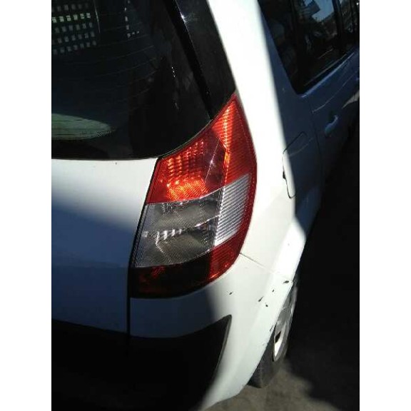 renault scenic ii del año 2006