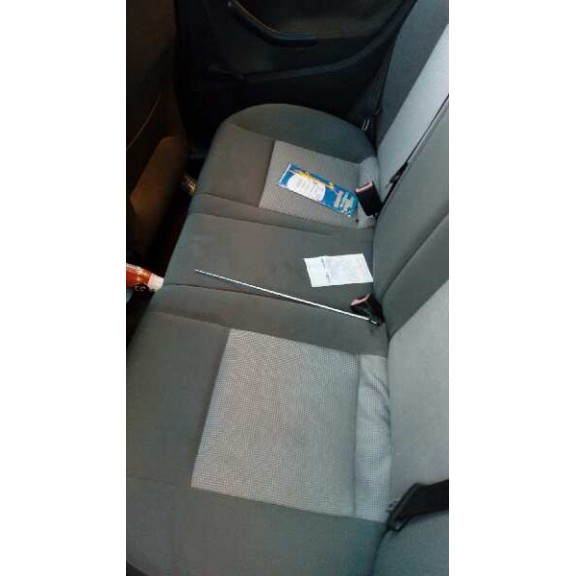 seat ibiza (6l1) del año 2004