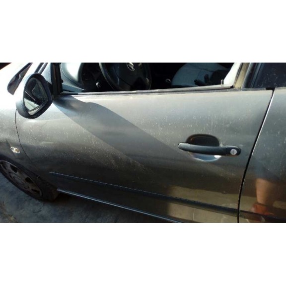 seat ibiza (6l1) del año 2002