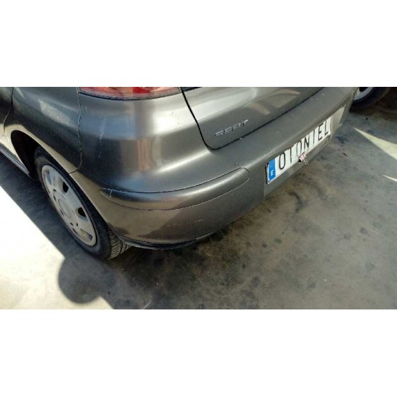 seat ibiza (6l1) del año 2002