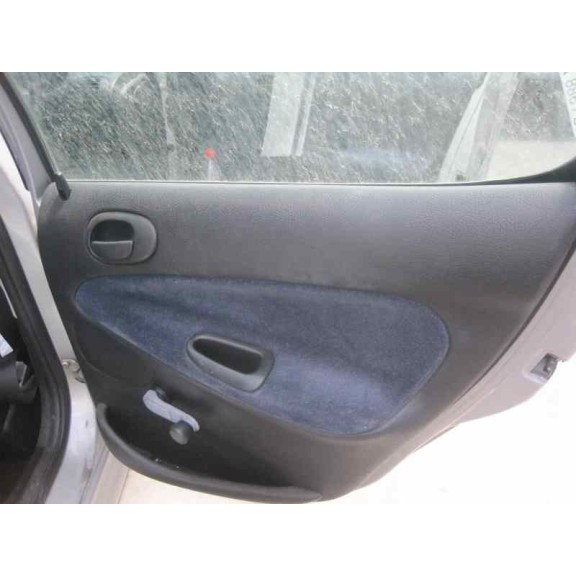 peugeot 206 4-trg. del año 2006