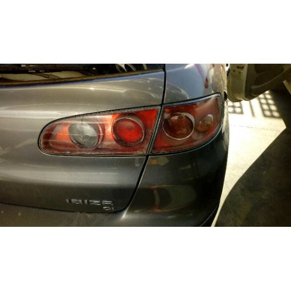 seat ibiza (6l1) del año 2002