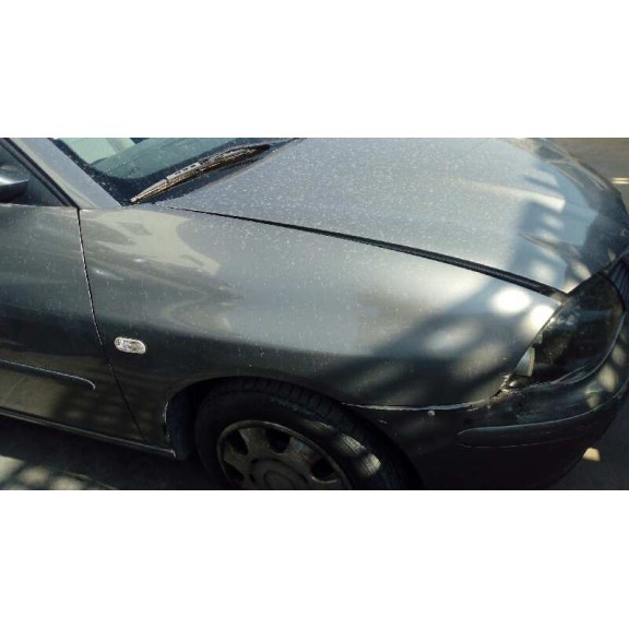 seat ibiza (6l1) del año 2002