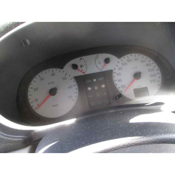 renault clio ii fase i (b/cbo) del año 2000