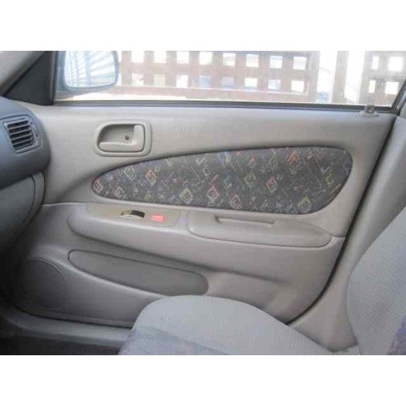 toyota corolla (e11) del año 1998