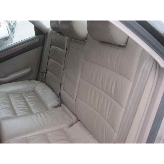 audi a6 berlina (4b2) del año 2000