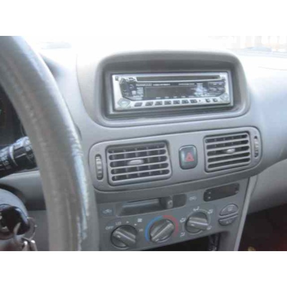 toyota corolla (e11) del año 1998