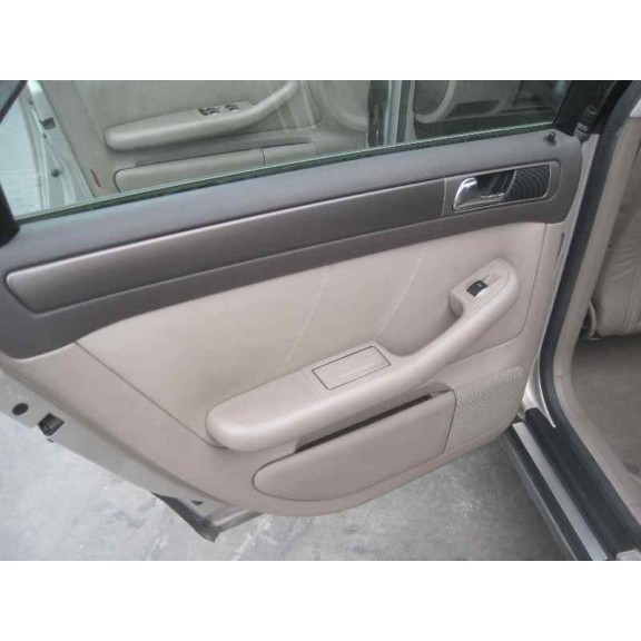 audi a6 berlina (4b2) del año 2000