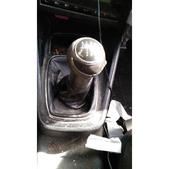 volkswagen golf iv berlina (1j1) del año 2002