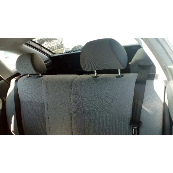 seat ibiza (6l1) del año 2002