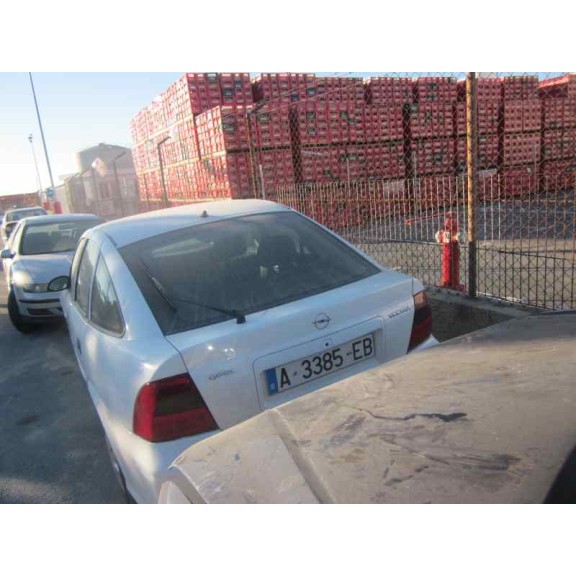 opel vectra b berlina del año 1999