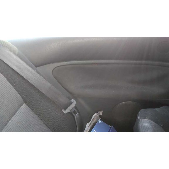 volkswagen golf iv berlina (1j1) del año 2002