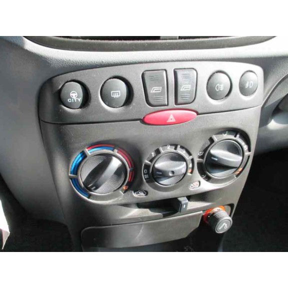 fiat punto berlina (188) del año 2002