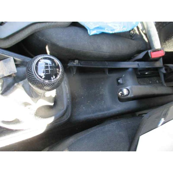 volkswagen golf iv berlina (1j1) del año 2000