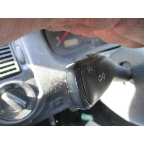 volkswagen golf iv berlina (1j1) del año 2000