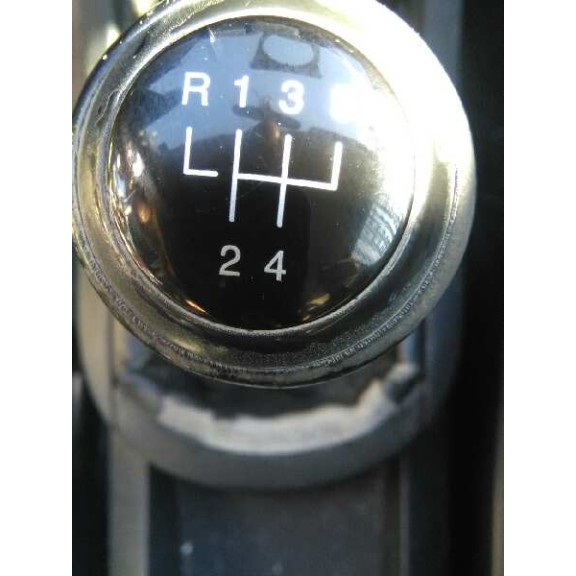 seat ibiza (6l1) del año 2002