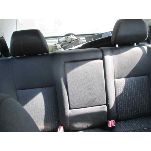 volkswagen golf iv berlina (1j1) del año 2000