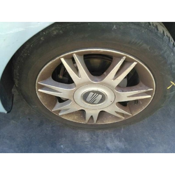 seat ibiza (6l1) del año 2002