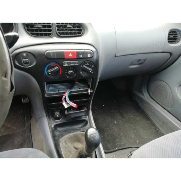 hyundai lantra familiar (rd) del año 2000