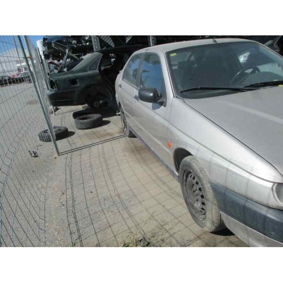 alfa romeo 146 del año 1996