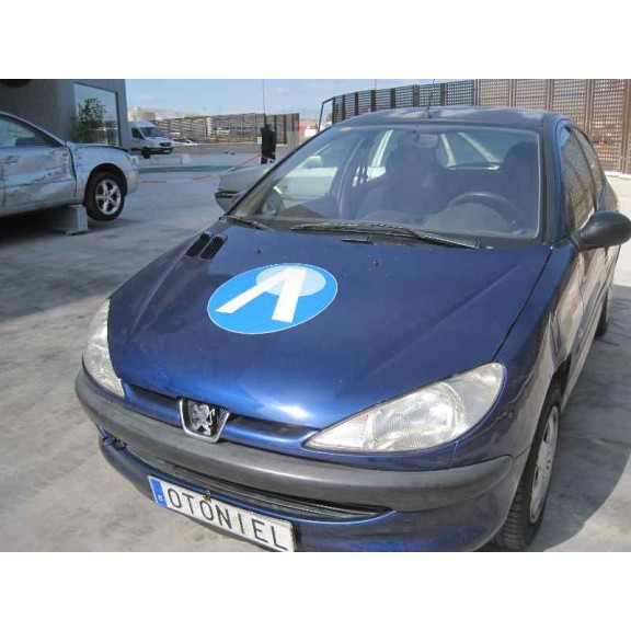 peugeot 206 berlina del año 2002