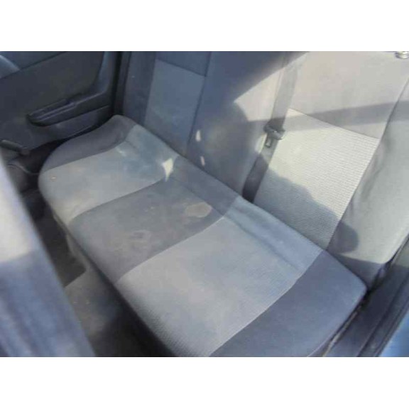 opel astra g berlina del año 2004