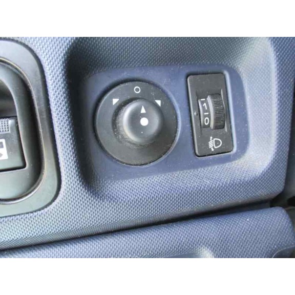 peugeot 1007 del año 2005