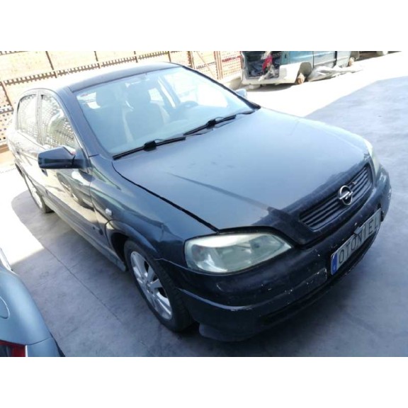 opel astra g berlina del año 2001
