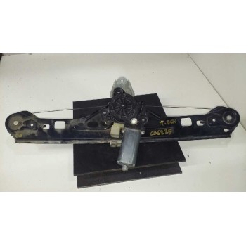 ELEVALUNAS TRASERO DERECHO A2038203042 6 PINS