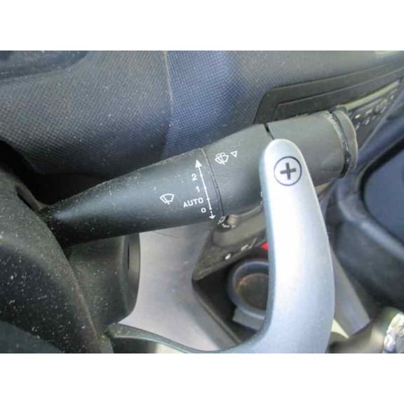 peugeot 1007 del año 2005