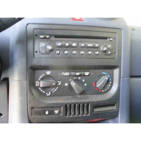 peugeot 1007 del año 2005