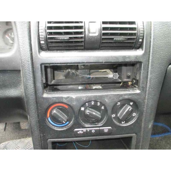 opel astra g berlina del año 1999